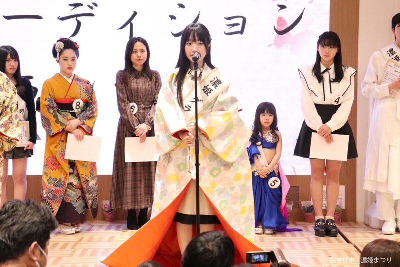 岐阜県のミスコン、なぜか上位に男性と犬が入賞してしまう 「ポリコレの最先端」と話題に…