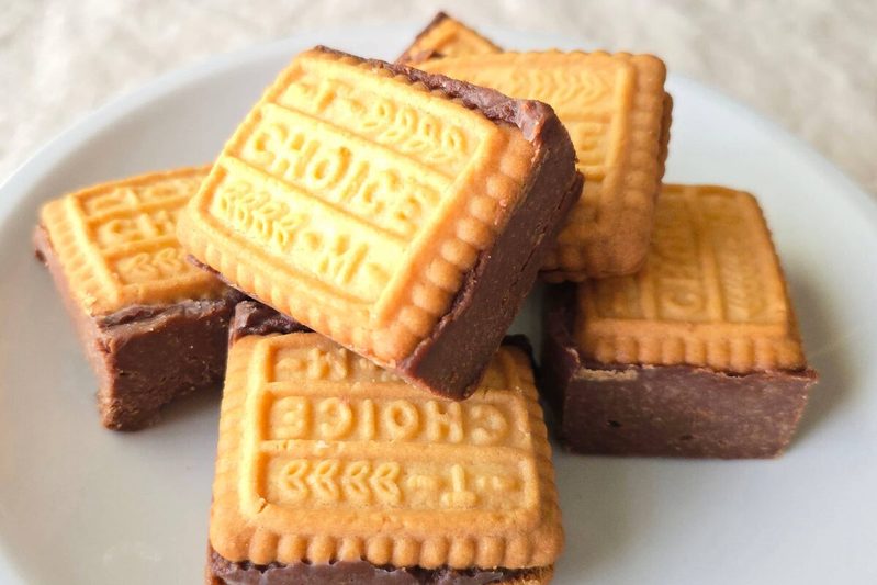 あの“ロングセラー菓子”が大変身 まるで行列スイーツみたいな贅沢感に…