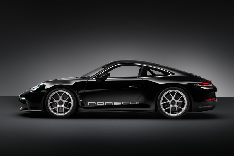 ポルシェ　ピュアなドライビングプレジャーが得られる限定モデル「ポルシェ911S/T」の予約受注開始