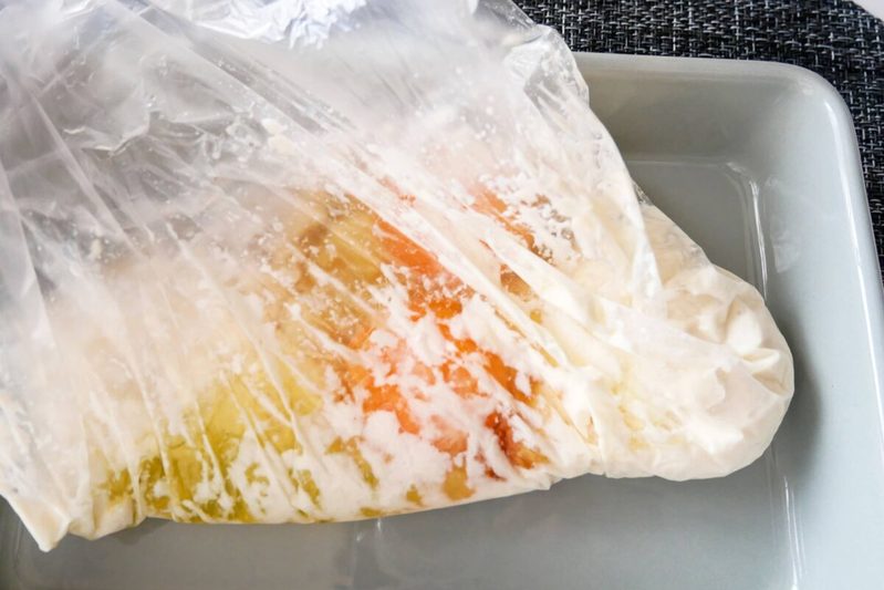 アイラップで作る「だし巻き玉子」がラクすぎて感動 “材料3つ”入れてレンチン