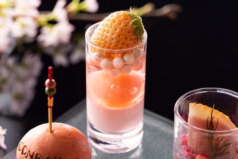 コンラッド東京、3月1日(水)より「夜桜ハイティー」が初登場