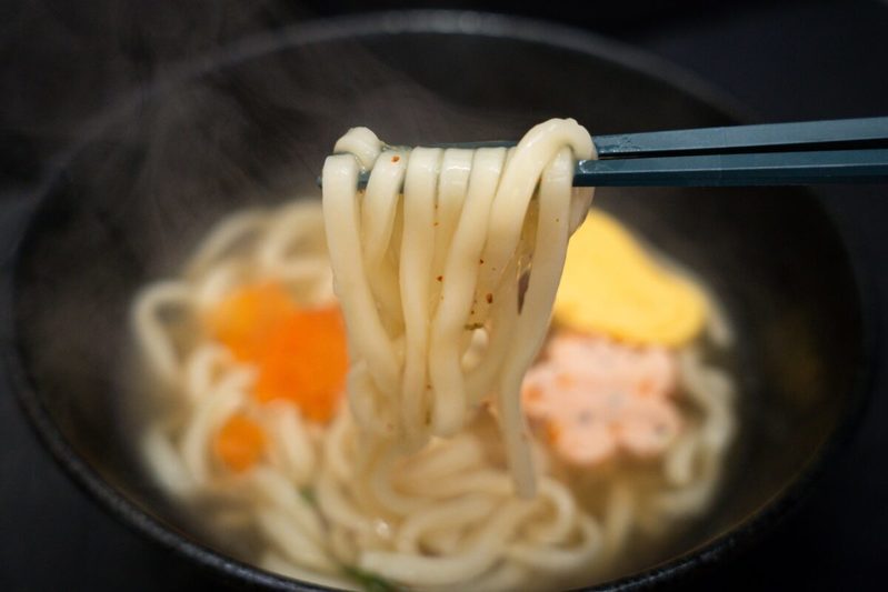 もはや“水すらいらない”冷凍の『あんかけうどん』がマジで最高　これは一度は試すべき