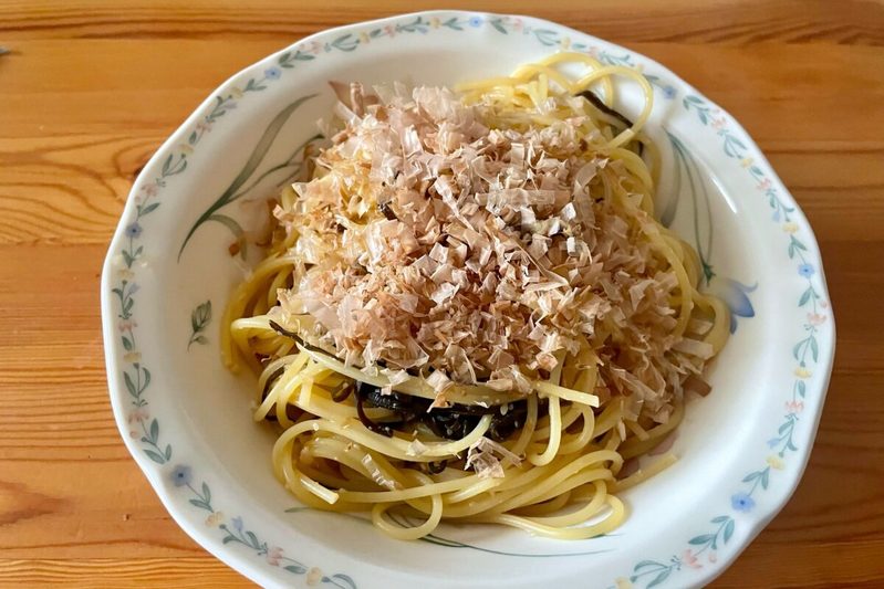 鳥羽シェフ、調味料ほぼ1つでできる「無限パスタ3」が最高 これは覚えておきたい