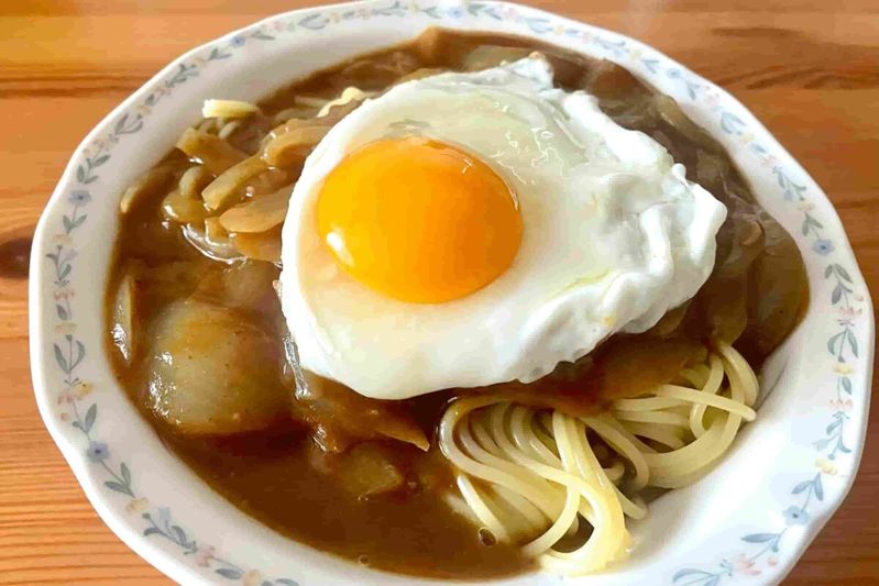 “1人分のカレー”がこんなに手軽だなんて S&Bのカレーフレークが便利すぎて手放せない