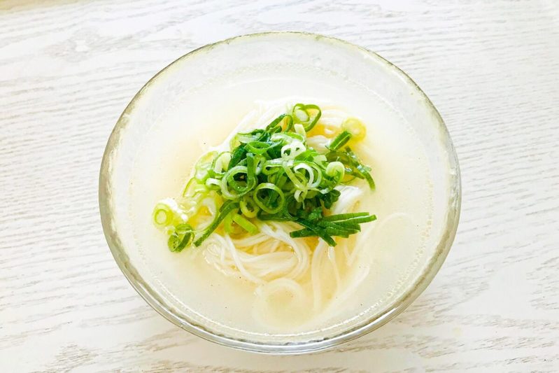 ギャル曽根、そうめんが「塩ラーメン風」に大変身　めんつゆに飽きたら“コレ”だわ…