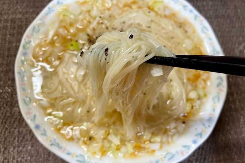 ハマごはんの「ネギだくそうめん」は超簡単なのに絶品　喉ごし良くて箸が止まらない…