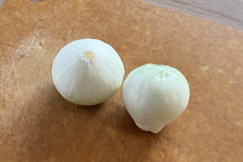 「焼くだけなのに感動」ロバート馬場の“新玉ねぎステーキ”が想像以上のウマさ