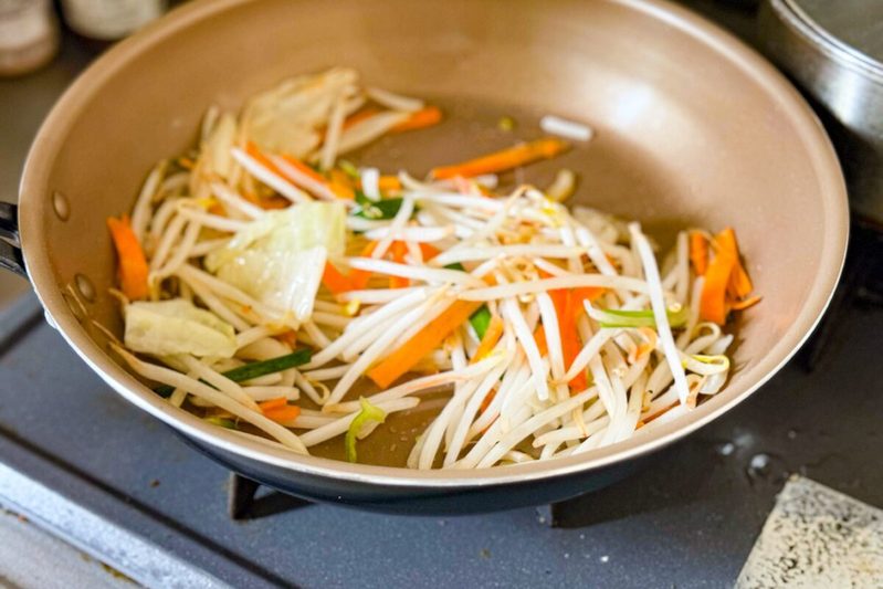 ギャル曽根、袋麺のスープに“あの調味料”入れると激ウマに　「もうお店やん」