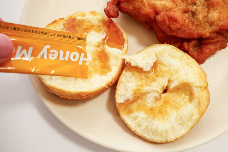 ぼる塾・田辺の“ケンタッキーの食べ方”がガチすぎる 「やってみたくなった」