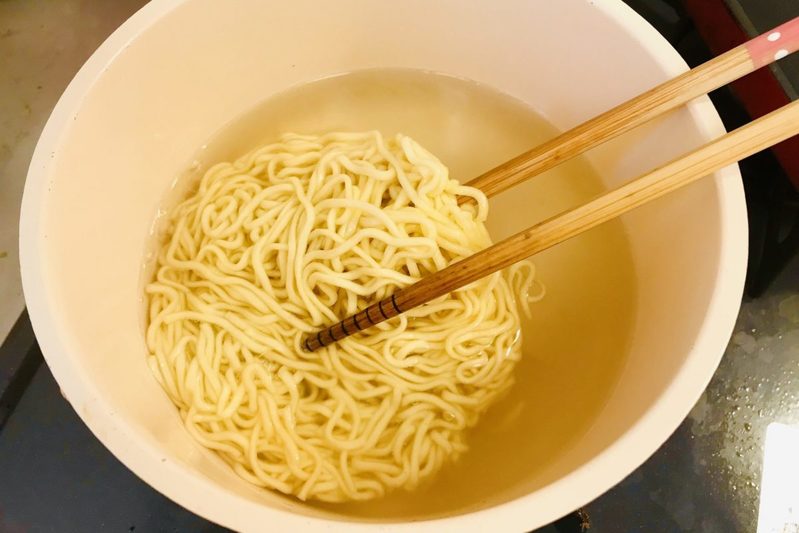 イオンで見つけたら即買い！？　マルちゃん正麺「お楽しみ袋」は今年も買って損なし