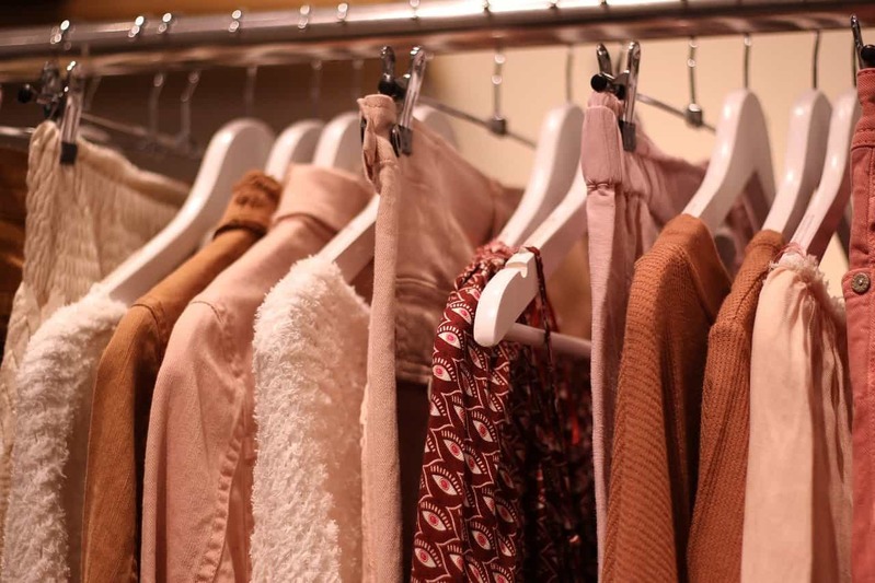 おしゃれに洋服を収納できるハンガーラックDIYアイデアをご紹介！