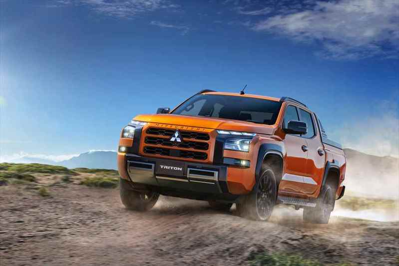 次期「デリカ」は無骨さとスタイリッシュさを融合したデザインに!? 三菱が電動クロスオーバーMPV 「三菱D:Xコンセプト」を世界初披露【ジャパンモビリティショー2023】