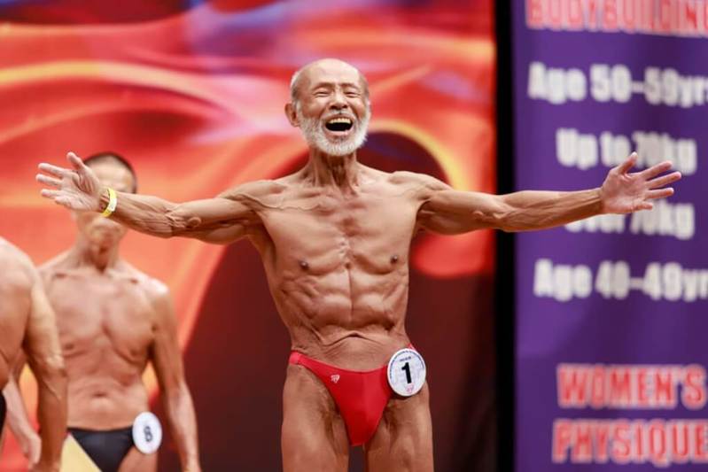 62歳でボディビルを始め、81歳で念願の日本一。いくつになっても肉体は進化する！