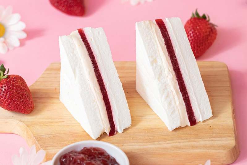 低カロリー・低糖質・グルテンフリーのサンドイッチ型ケーキ!?3分で1万食完売!今話題のヘルシースイーツ「&Mel」より、手を汚さずに食べられる、サンドイッチ型のワンハンドスイーツが新登場!