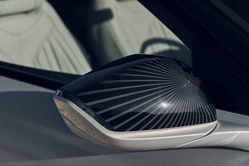 プレミアムブランド「DS」に新たなコレクションモデルが登場「エスプリ・ド・ヴォヤージュ」