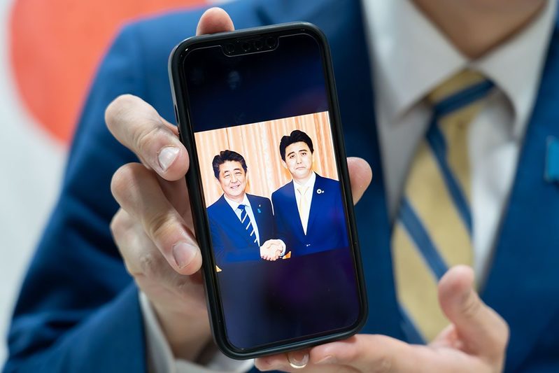 安倍元総理とゲーム対決…? 記者が不思議な感覚に陥った『超会議』の珍ブース