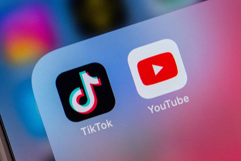 現代の小学生にとってYouTubeやTikTokは、明治時代の小説!? ツイートが話題