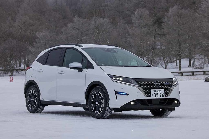 雪道でも極めて安定した走りを披露する「e-POWER 4WD」はメチャスゴイ！「日産ノート オーテック クロスオーバー」【河口まなぶ動画試乗インプレッション】