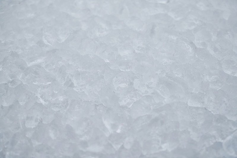 冷蔵庫の霜の原因とは？簡単な霜取り方法をご紹介！