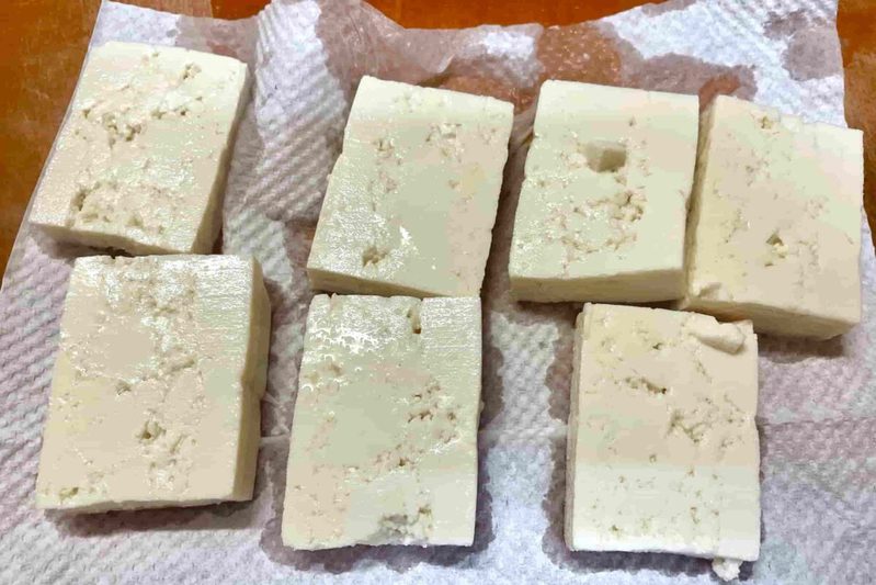 豆腐が“ふわとろピカタ”に化けた! ロバート馬場のヘルシーおかずが罪悪感ゼロ