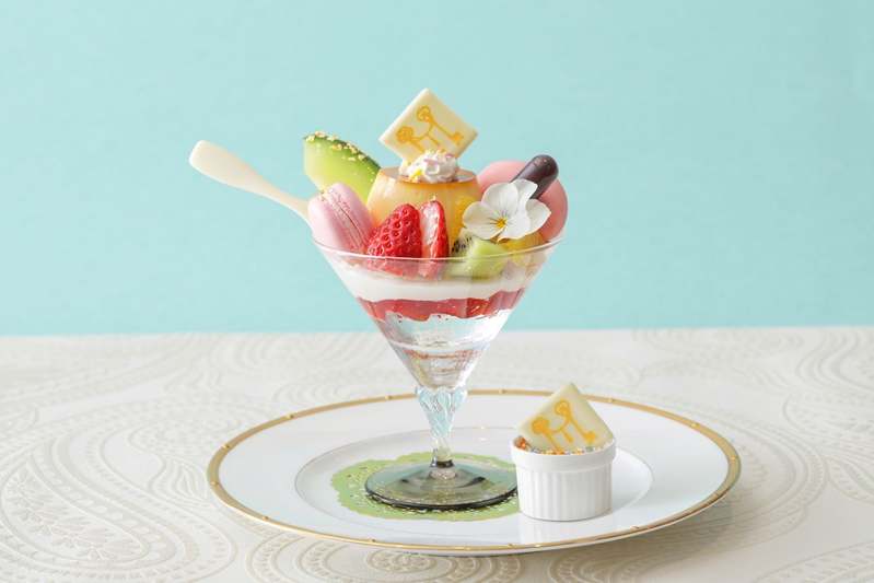親子で食べたいお子様向けスイーツが5年ぶりに復活！自分で完成させる仕様のパフェは、まるでパティシエ気分！「こどものごほうびパフェ～Fruit ＆ Pudding～」ゴールデンウイーク期間だけの限定販売