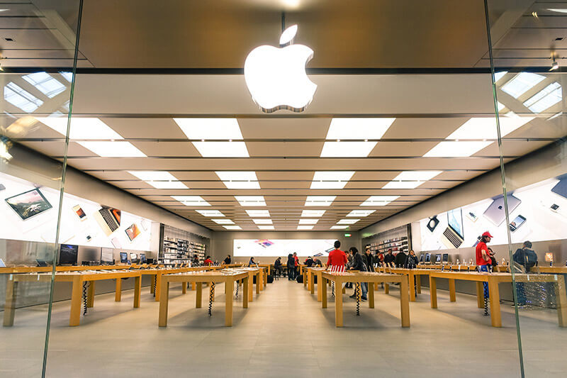 大手キャリアの「iPhone 13 mini」1円値下げ合戦が激化？今が新プランへの切り替え時期なのか
