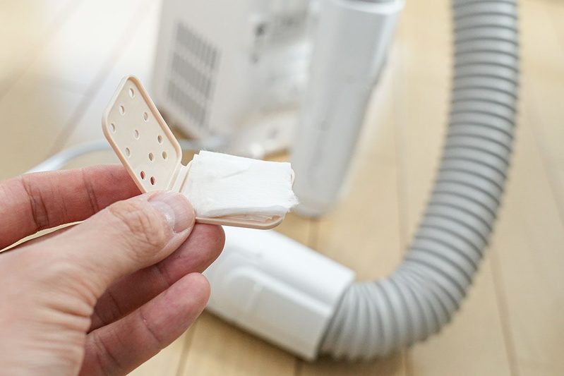 びしょ濡れスニーカーを“30分”で完全乾燥 梅雨前に用意したい「最強の乾燥機」