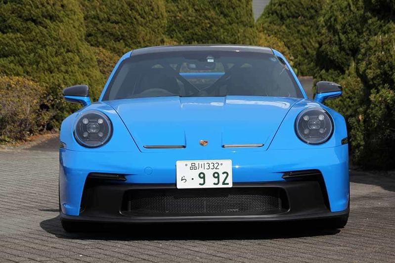 フラット6の超滑らかな吹け上がりとクイックなハンドリングに惚れ惚れ！ 「ポルシェ911GT3」【河口まなぶ動画試乗インプレッション】