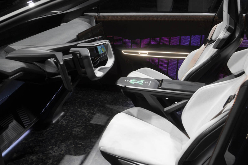 【JMS2023】レクサス　SDV「アリーン」がもたらす革新的コンセプトEVモデル「LF-ZC」「LF-ZL」を公開
