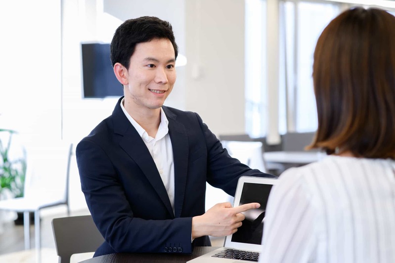 営業職はつまらない?モチベが上がらない理由と仕事を面白くする方法