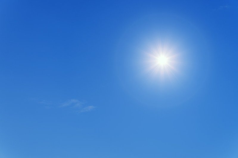 「青天白日」とはどんな意味の四字熟語?「青天白日」の由来や類義語は?