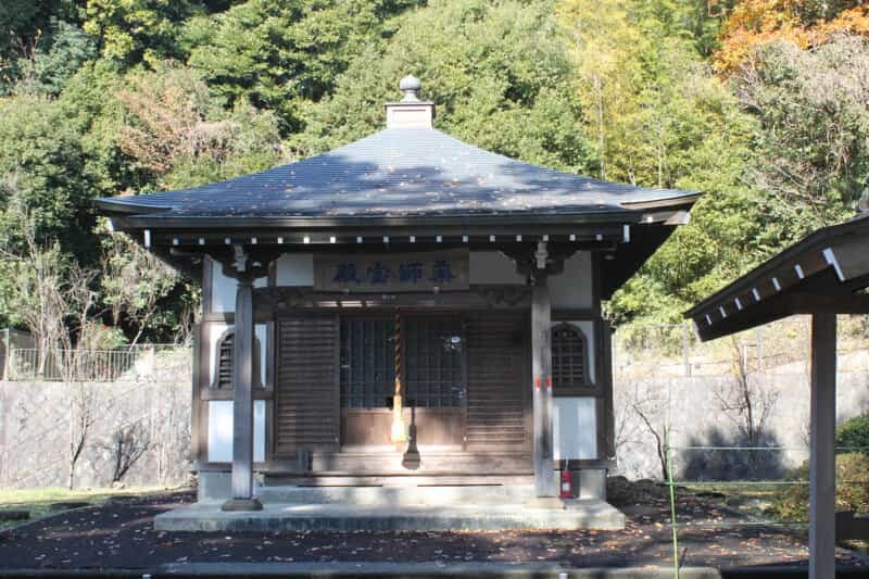 浄瑠璃姫伝説ウォーキング 長池公園～せせらぎ緑道～蓮生寺薬師堂