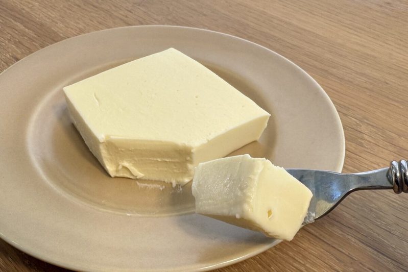 【475万回再生】パックで作れる「レアチーズケーキ」　材料3つで市販よりおいしいと話題