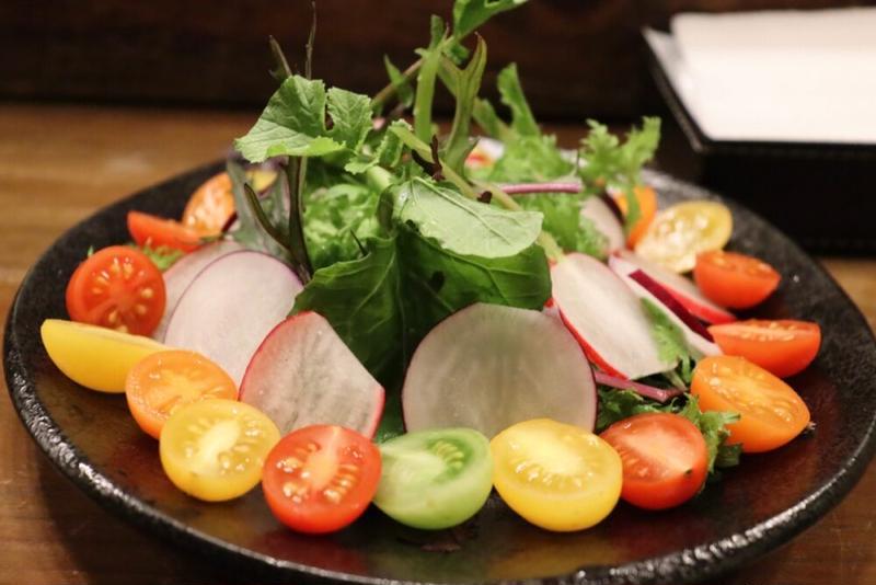 旬の野菜が圧倒的主役！全国のこだわり食材も味わえる『八王子やさいキッチン』