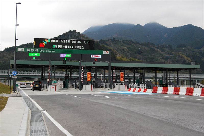 GWの高速道路利用時に知っておきたい知識「特別転回」ってご存知ですか?高速道路でインターを間違えた際知っておきたい豆知識!