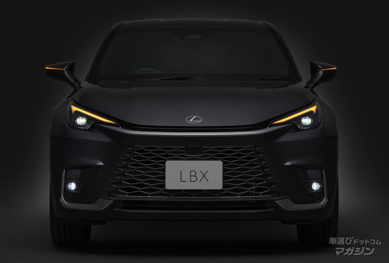 東京オートサロンでハイパフォーマンス版が登場!? レクサスの新コンパクトSUV『LBX』がカッコイイ