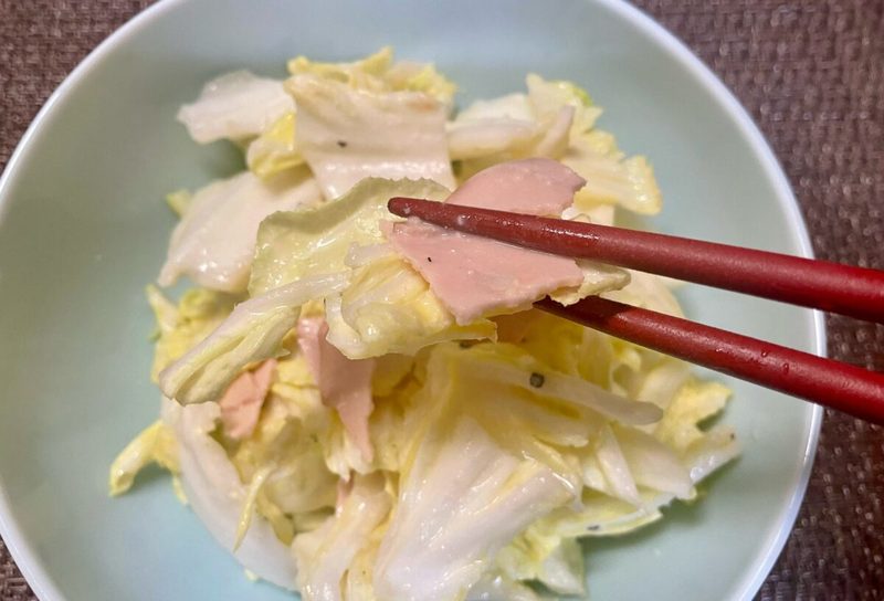 白菜の意外な食べ方　食事処さくらの「白菜のシーザーサラダ」が美味しすぎて驚いた…