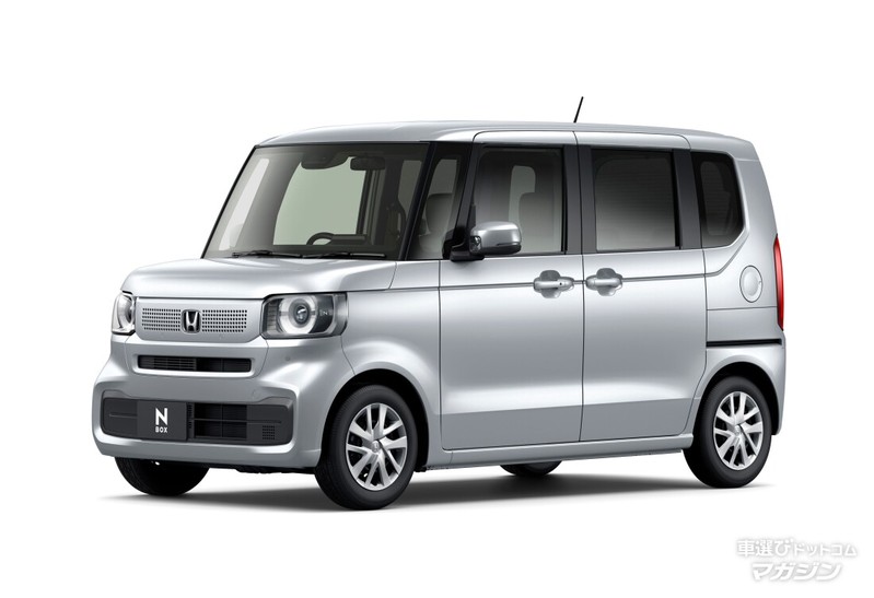 新型となったホンダ N-BOXとN-BOX カスタム。ベストバイはどっち？