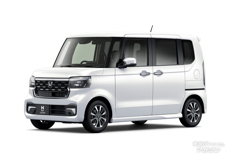 新型となったホンダ N-BOXとN-BOX カスタム。ベストバイはどっち？