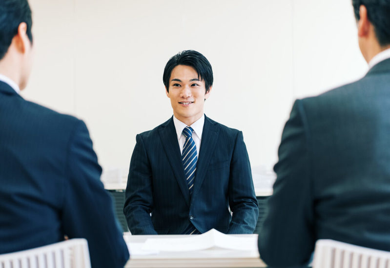 高卒で理想の転職を実現する方法は?業界選びと転職のコツを紹介