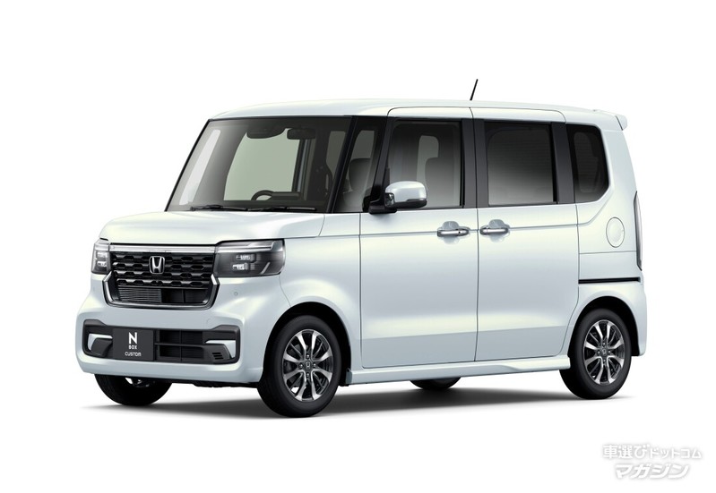 新型となったホンダ N-BOXとN-BOX カスタム。ベストバイはどっち？