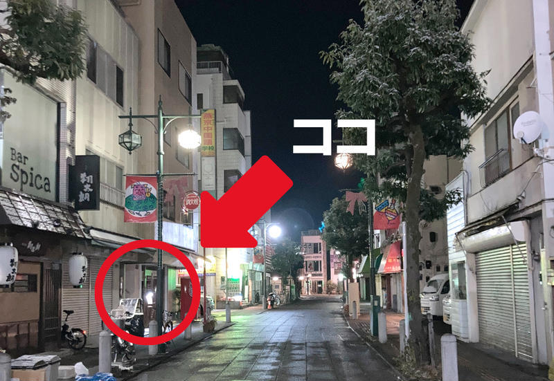 Rockをこよなく愛するマスターとのひと時が最高！『シラサキbar』