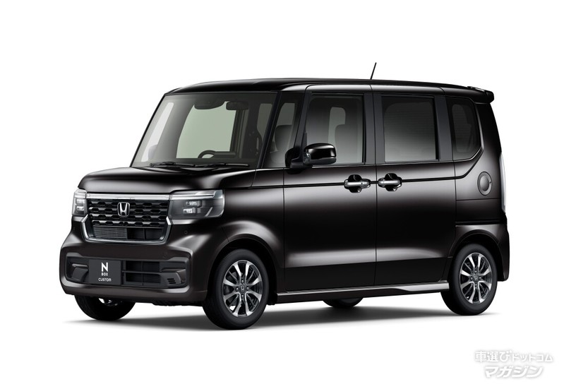 新型となったホンダ N-BOXとN-BOX カスタム。ベストバイはどっち？
