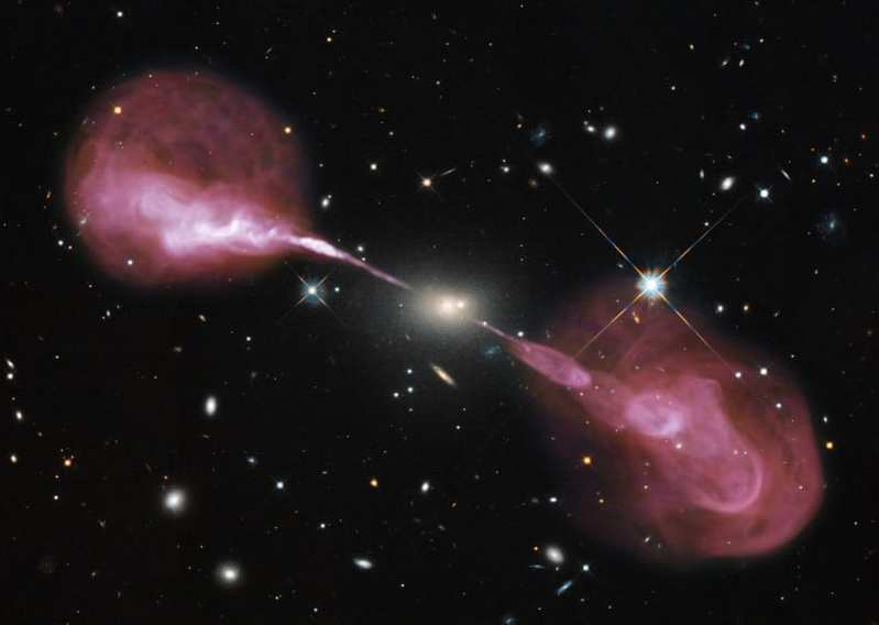 3000光年寄り道した光から「超大質量ブラックホールの最後の輝き」を捉える