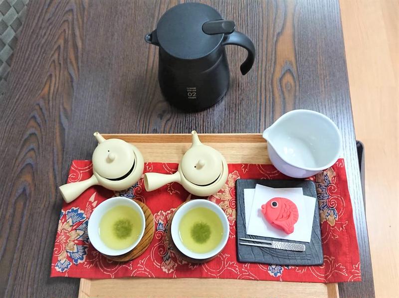お茶と和菓子のセットがワンコインから楽しめる！『日本茶専門カフェ花野』
