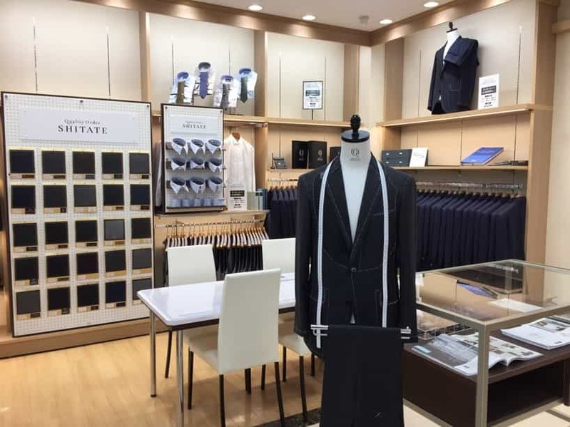 脱スーツではなく、スーツ注力で黒字化！青山商事、業績回復引っ張るオーダースーツ戦略とは