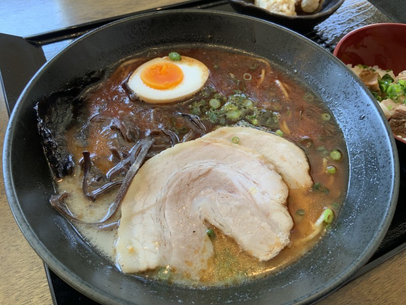 大津町に熊本ラーメン店「陣駄」が2月26日オープン！100％頭骨の豚骨スープを堪能！