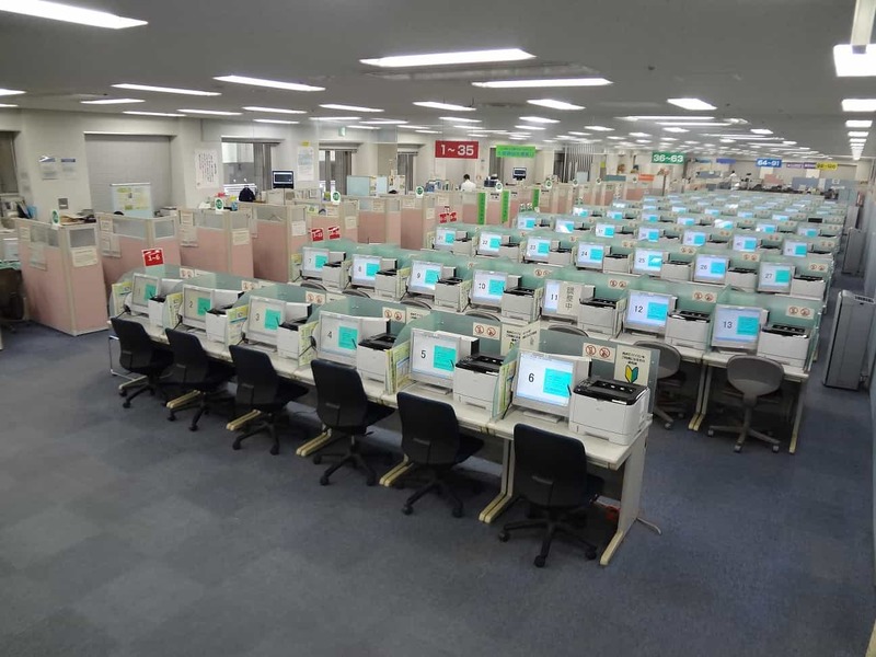 ハローワークで働く職員の仕事内容は?雇用形態と求人の探し方を解説!