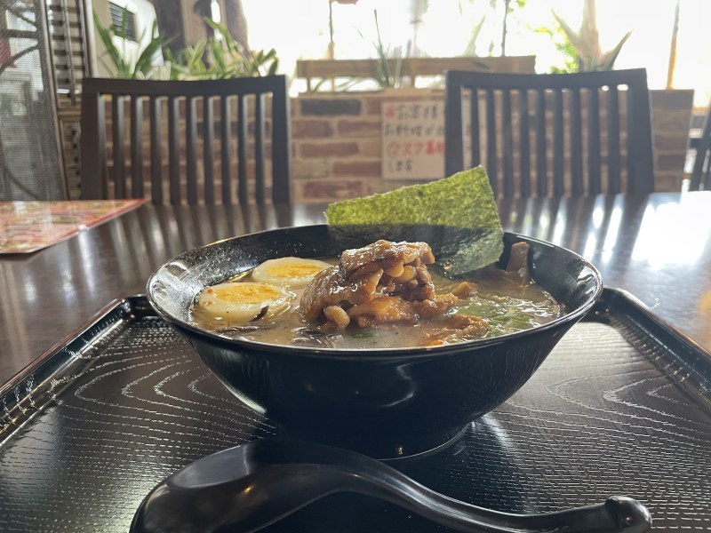 焼肉とラーメンが一緒になった奇跡の男飯を食べてみた