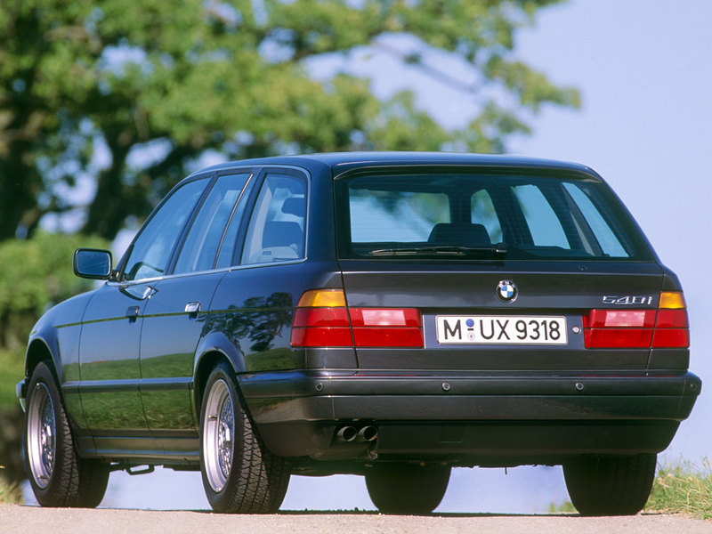 【ニューモデル情報通】Vol.15 8代目となる「BMW 5シリーズ」が日本デビュー! 約50年にわたるその歴史を知る